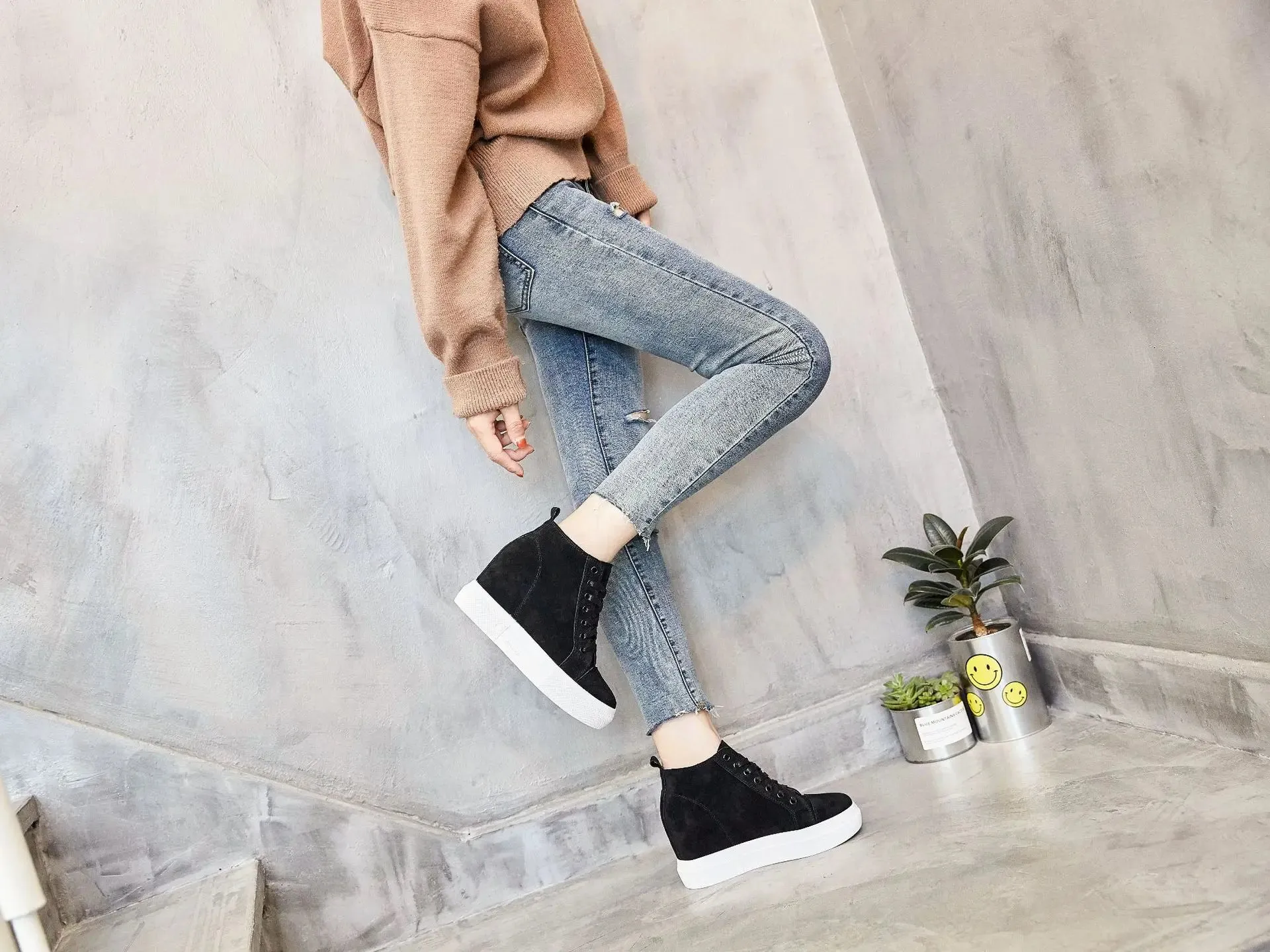 Joskaa 2024 New Cute New Black Platform Sneakers