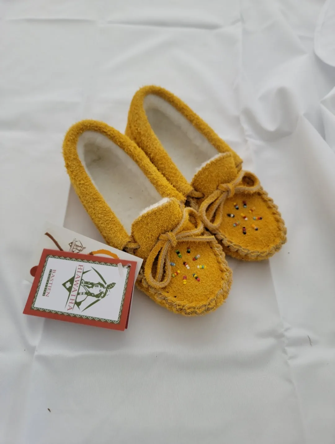 Junior's moosehide moccasins - 402J