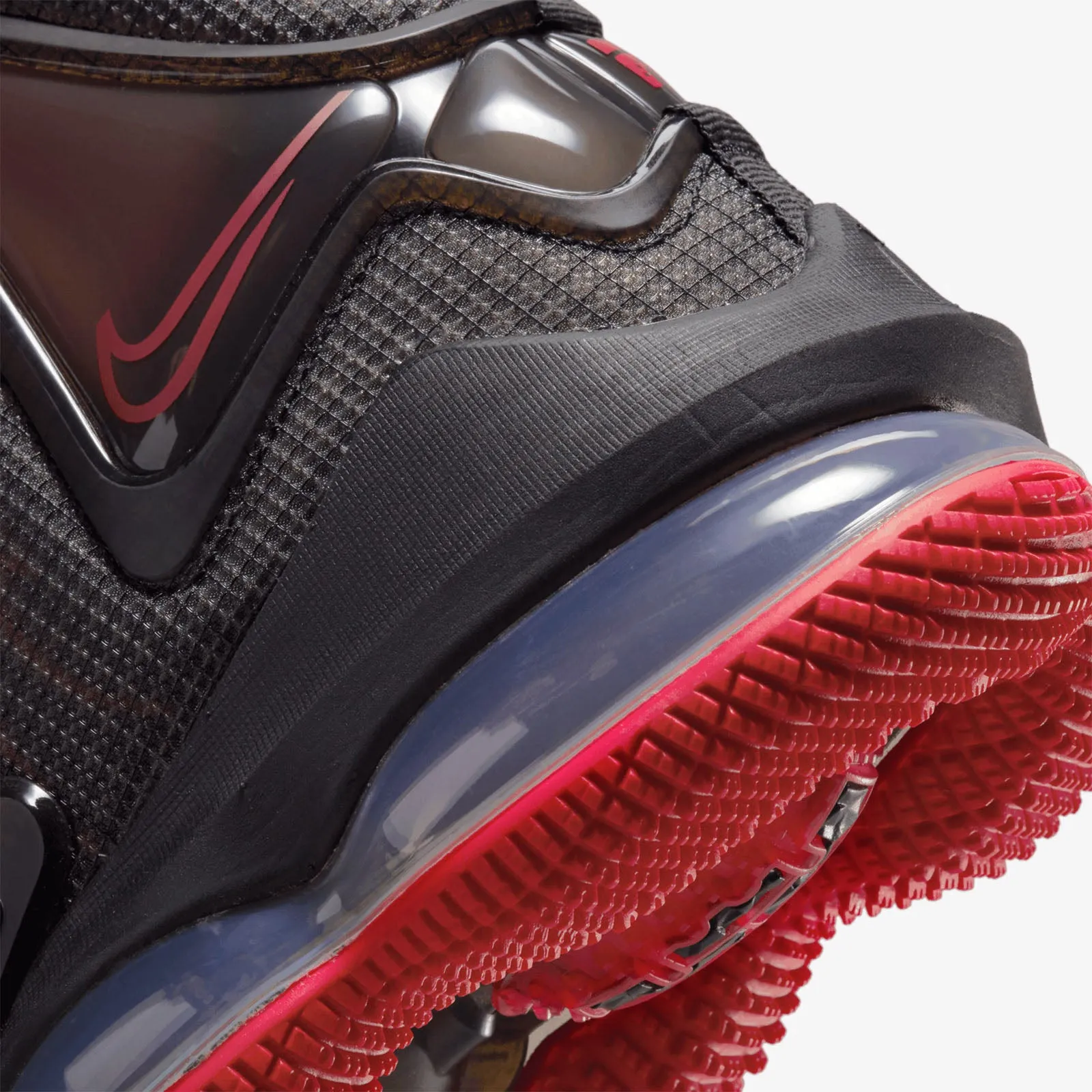 LeBron 19 - 'King's Castle'